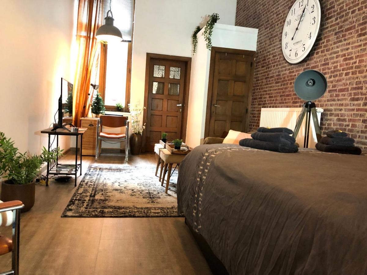 New York Loft - Fully Equipped And Available Long-Term - Perfect Location In City Center Lejlighed Namur Eksteriør billede