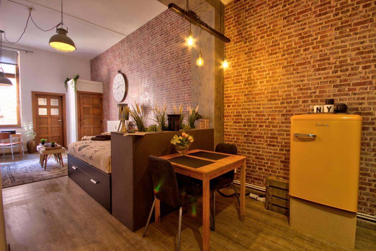 New York Loft - Fully Equipped And Available Long-Term - Perfect Location In City Center Lejlighed Namur Eksteriør billede